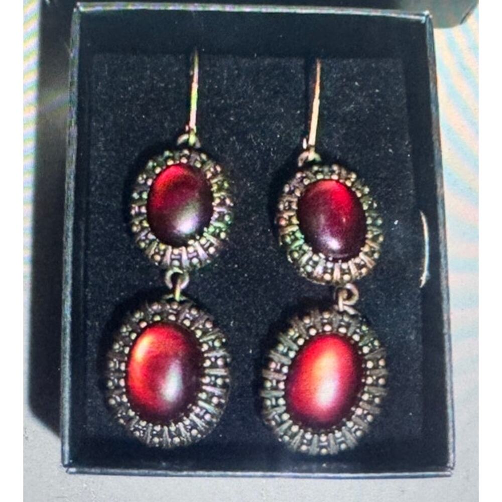 Avon Lovely London Earrings NIB, 2.5 " ruby red glass antique style, Mothers Day